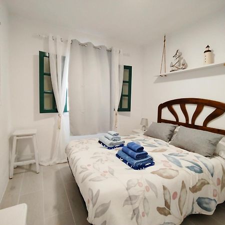 Louise 1 Minuto A Pie Del Mar Apartment Tias Exterior photo